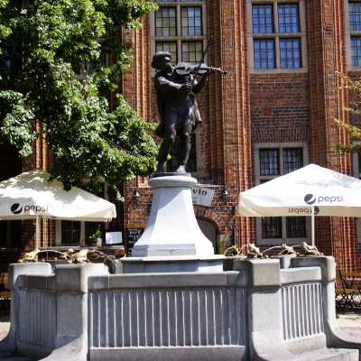 Raftsman Statue