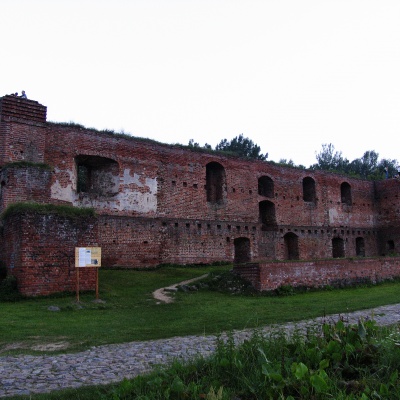 Dybów Castle ruins